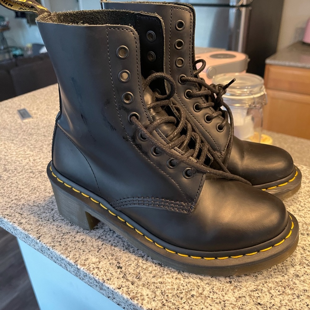 Dr marten clemency boot
